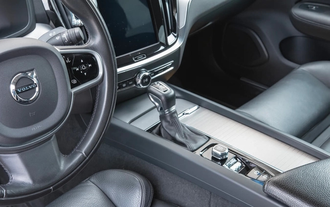 Volvo S60 cena 150000 przebieg: 91000, rok produkcji 2020 z Nowy Staw małe 301